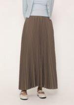 Caprina Pleated Maxi Skirt - Image 14