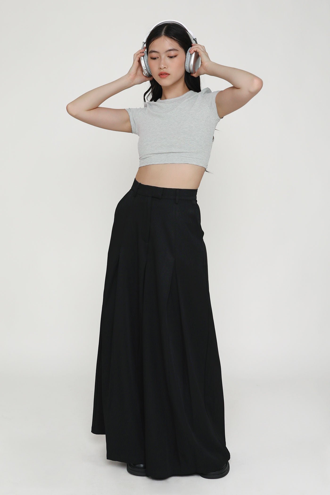 alfred-black-wide-leg-pants-image-1-the-tinsel-rack-singapore Alfred Wide Leg Pants - Image 1